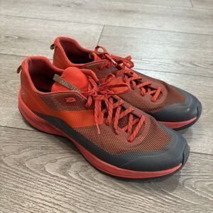 Arc'teryx Norvan VT 2 Technical Hiking Shoes Red Grey Size 10 Gorpcore Outdoor